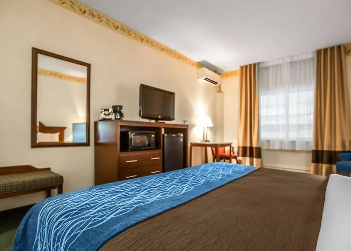 Express By Ihg Hotel 4*