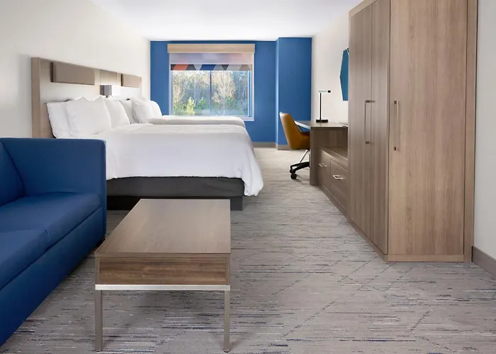 Express By Ihg 4*