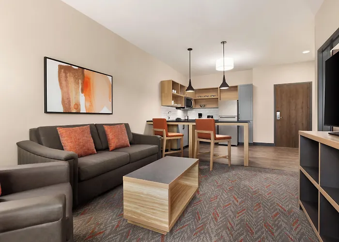 Express By Ihg 4*